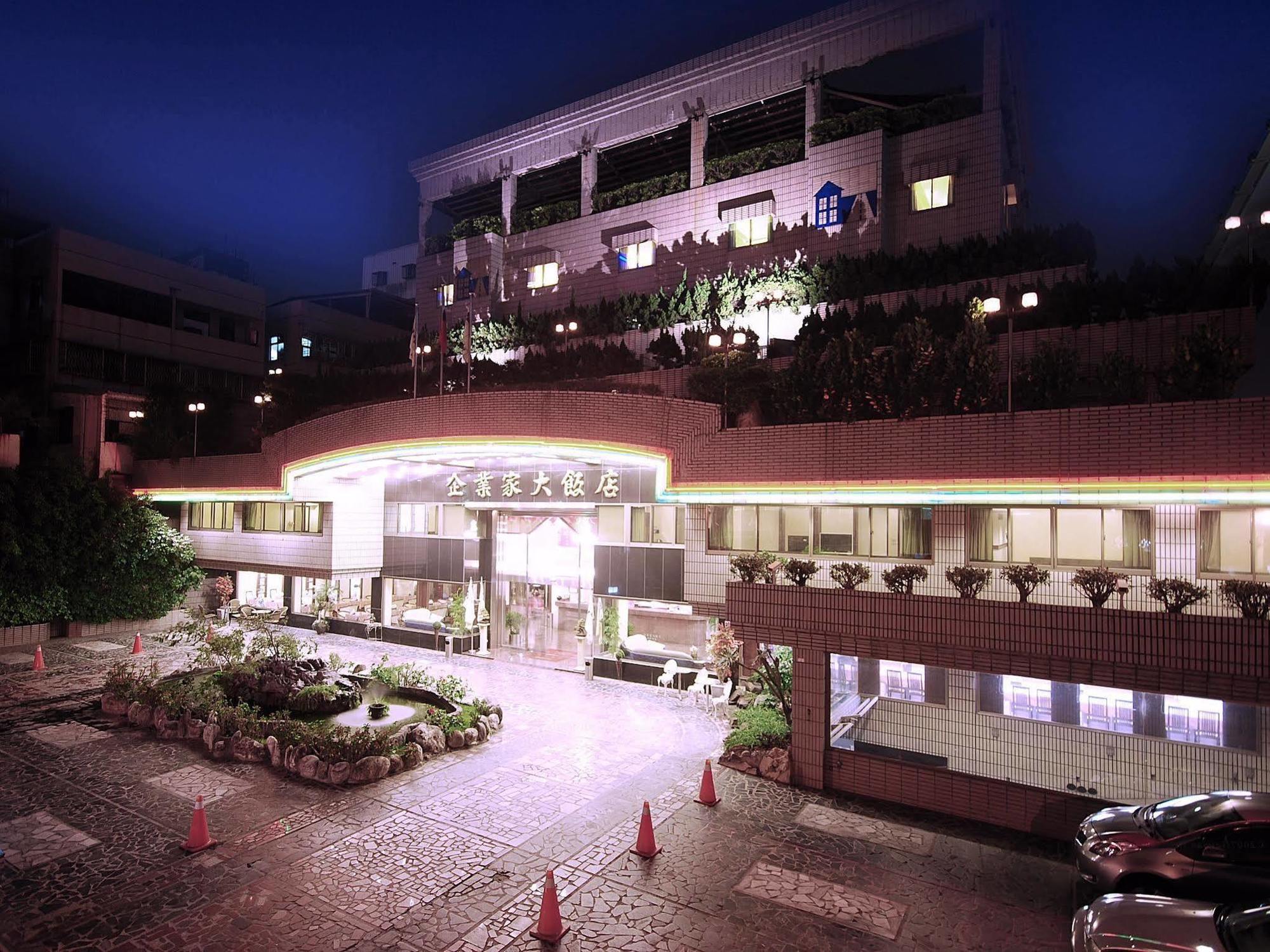 The Enterpriser Hotel Тайчжун Экстерьер фото