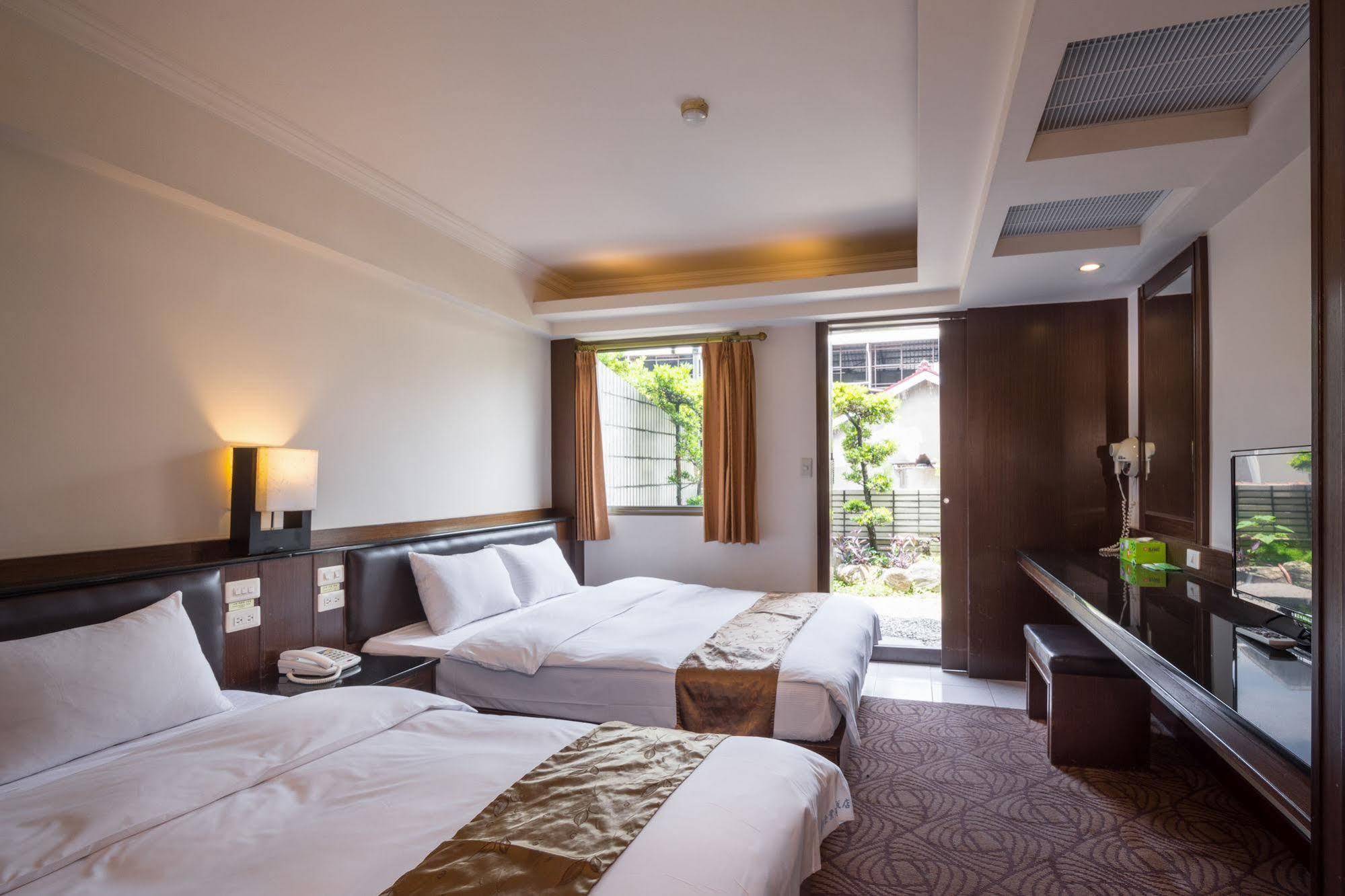 The Enterpriser Hotel Тайчжун Экстерьер фото