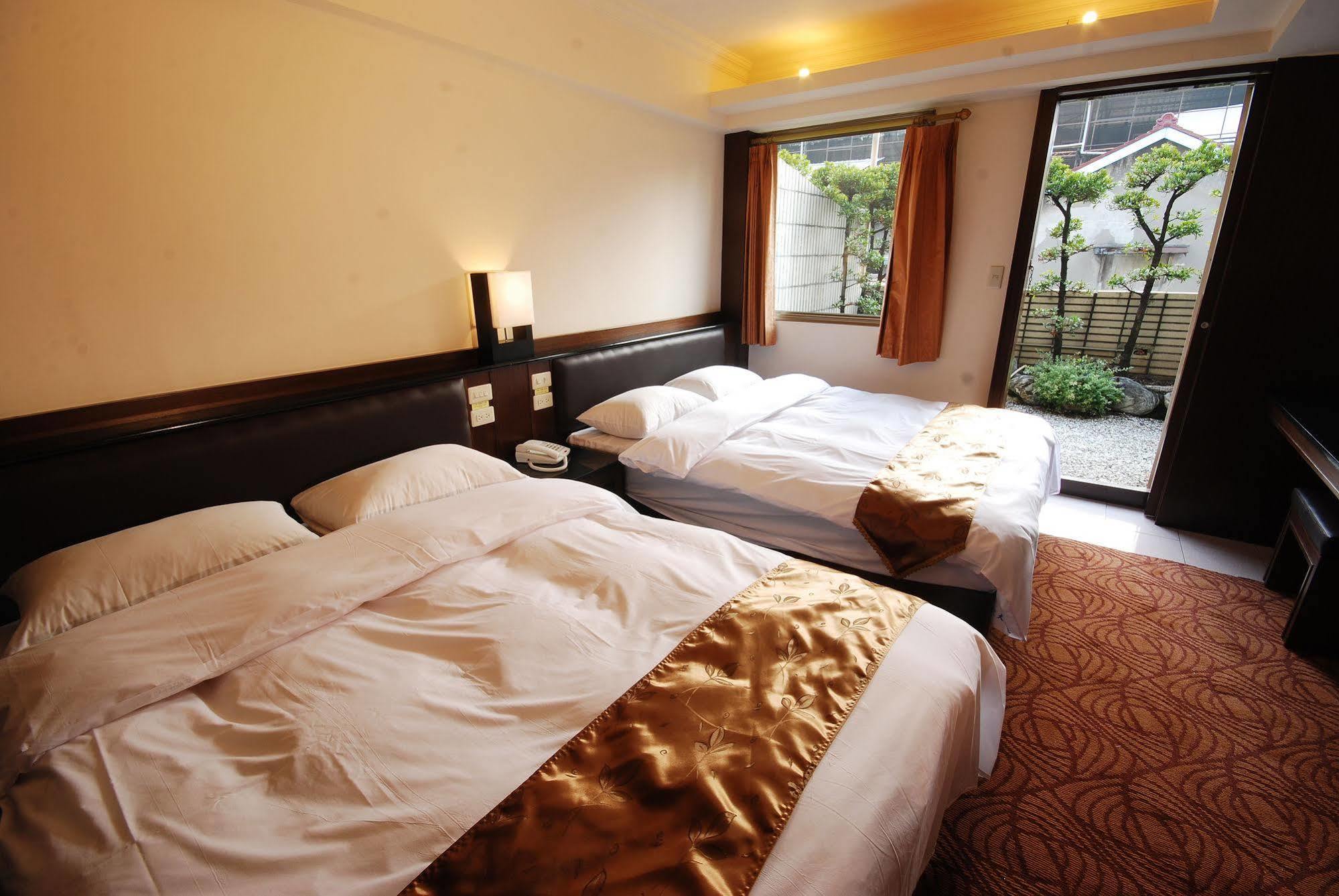 The Enterpriser Hotel Тайчжун Экстерьер фото