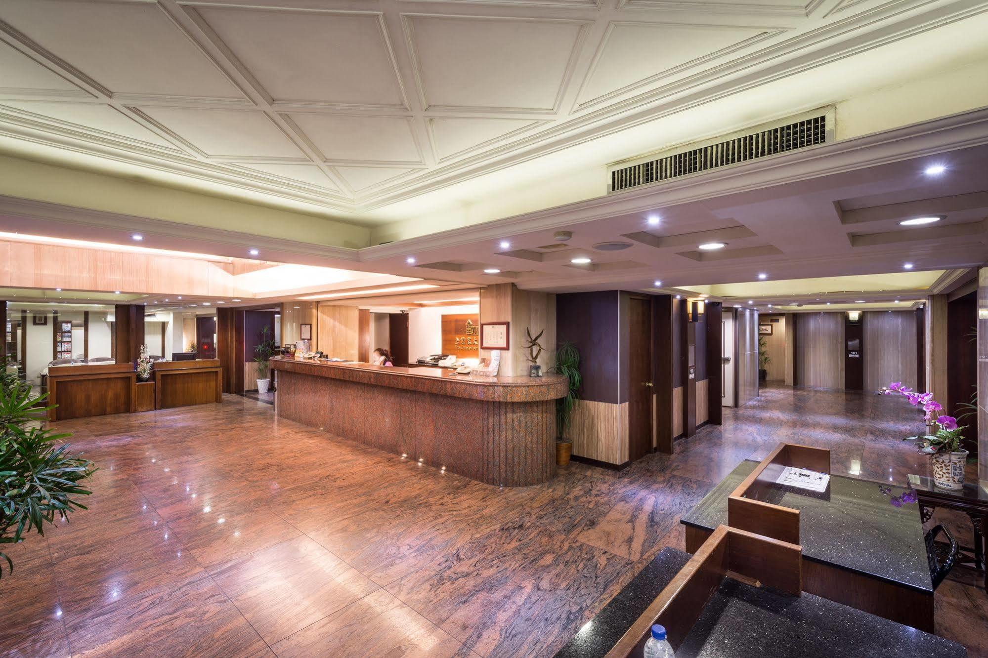 The Enterpriser Hotel Тайчжун Экстерьер фото